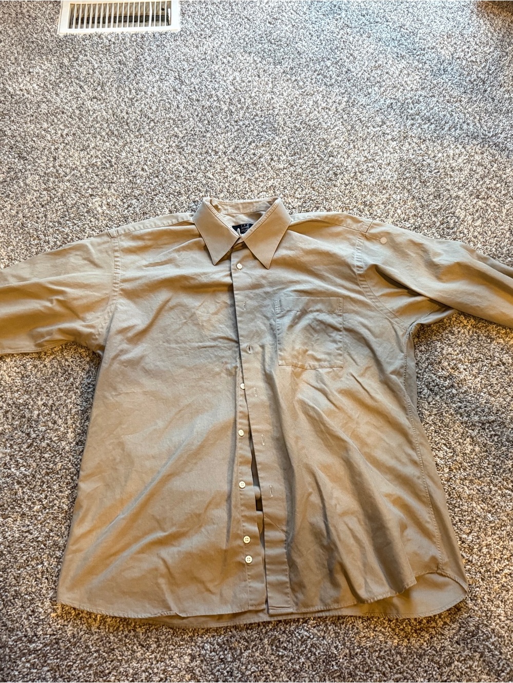 Ike Behar tan button-up shirt in a L